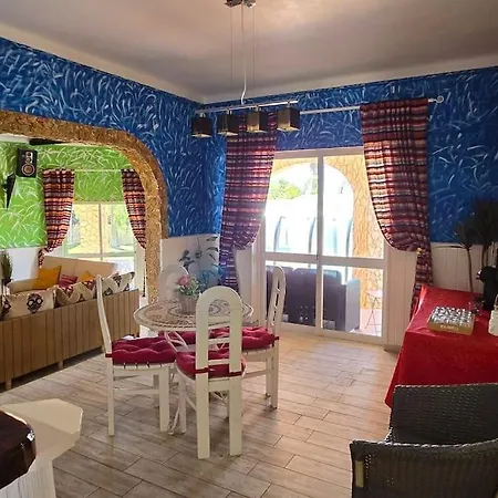 Villa Ania - Private With Pool&jacuzzi, 16 To 40 Pax *